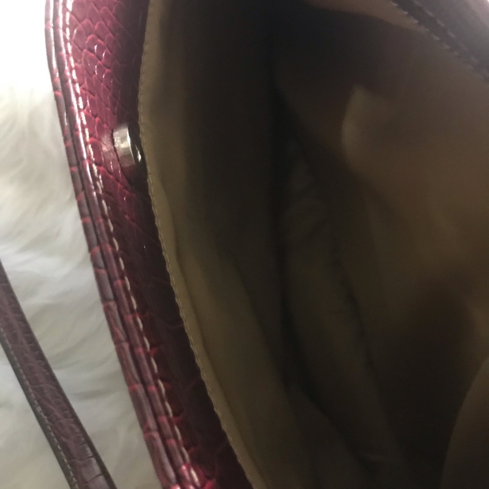 Handbag - Picture 11 of 16